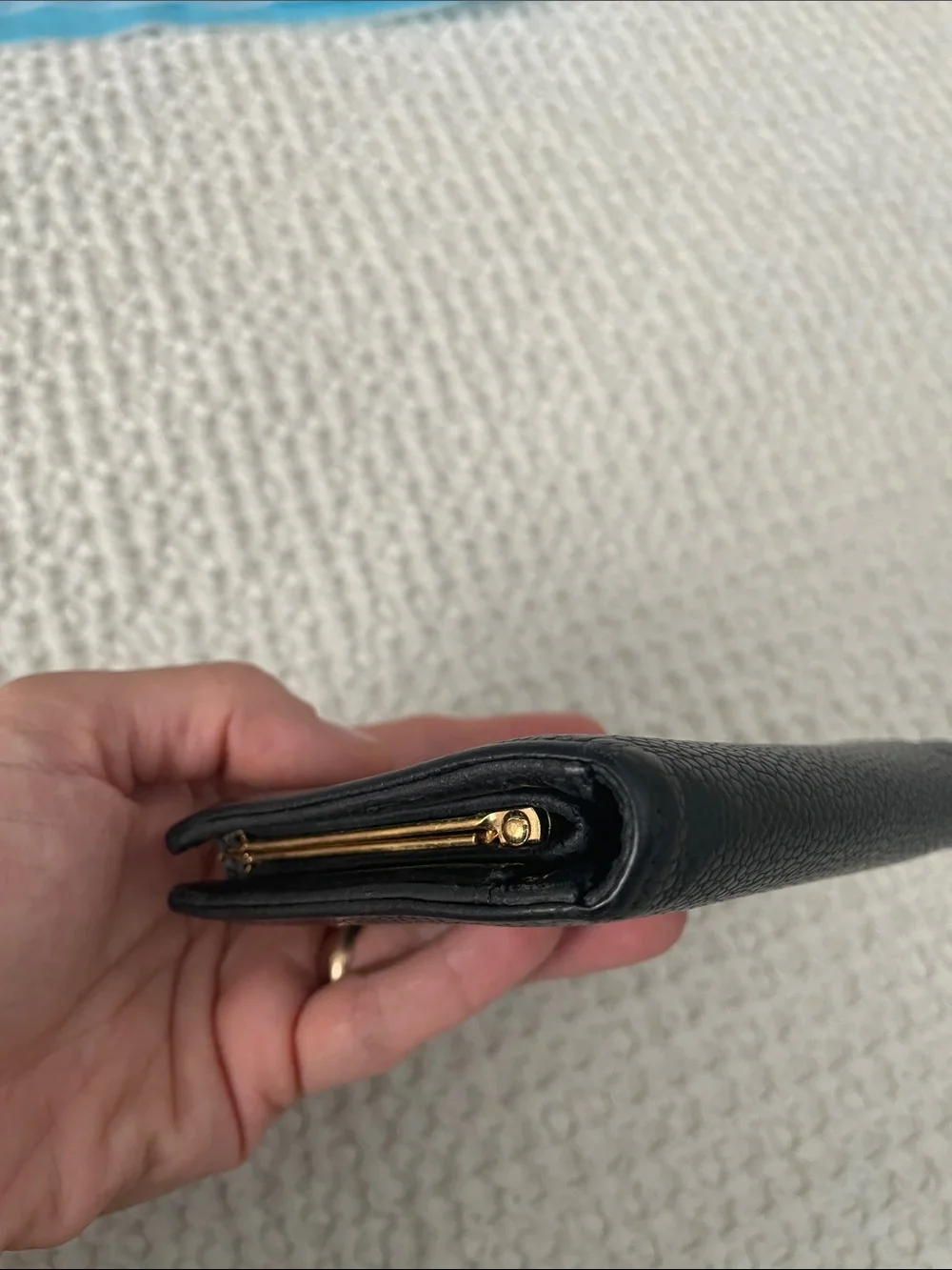 CHANEL Black Caviar Leather Bifold Wallet with CC Logo - Picture 10 of 12